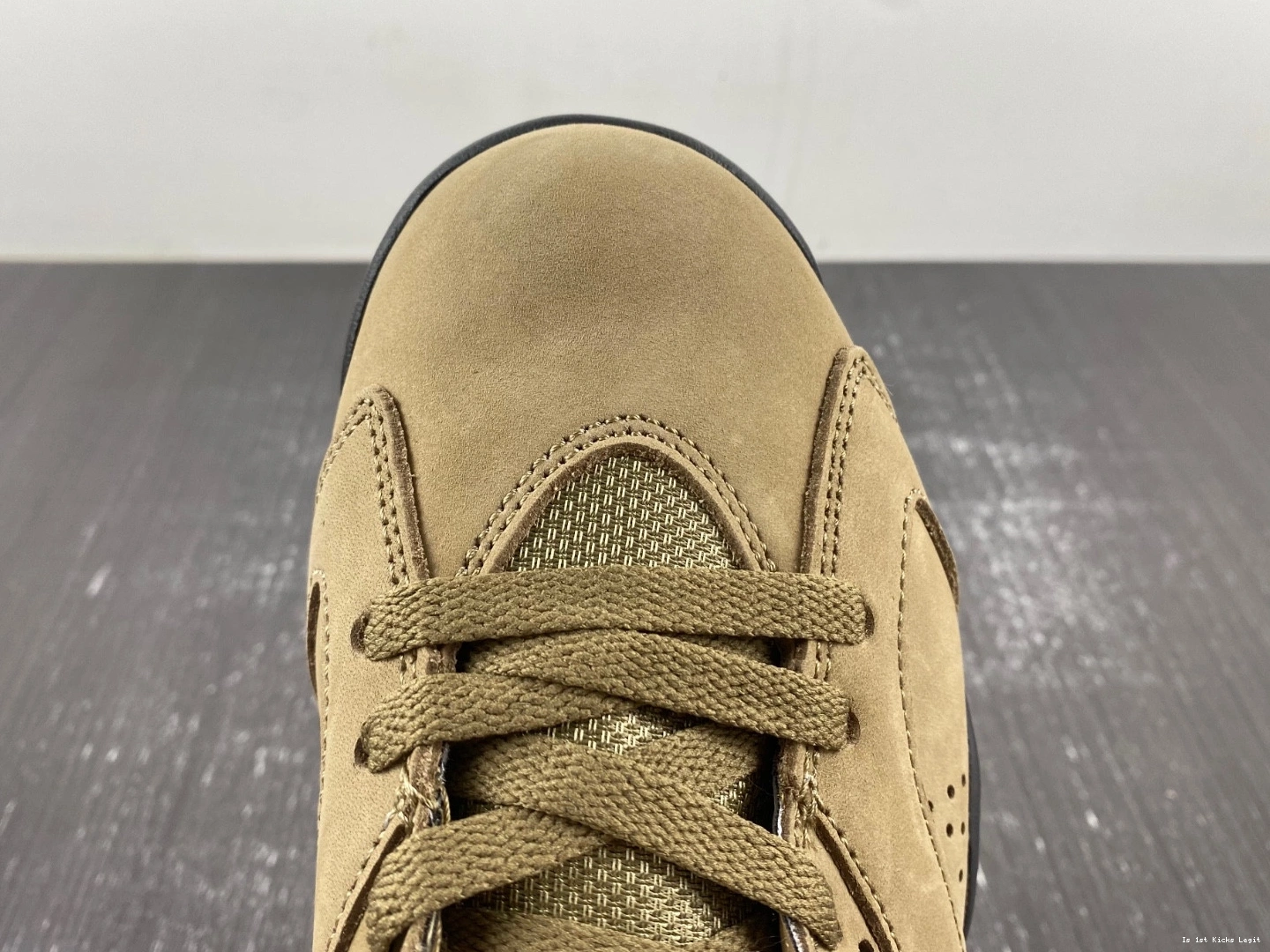 FD1643-300 WMNS Kelp